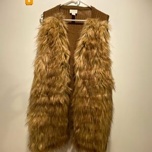 Chico’s Faux Fur Sweater Vest Size 3 or XL/16